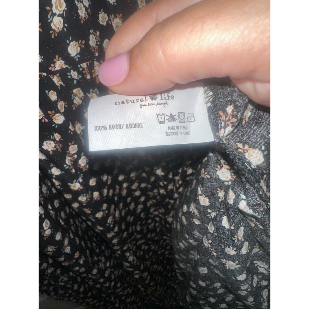 Natural Life Floral Midi Dress Medium Black Boho Tiered Button Front Rayon - Picture 8 of 8